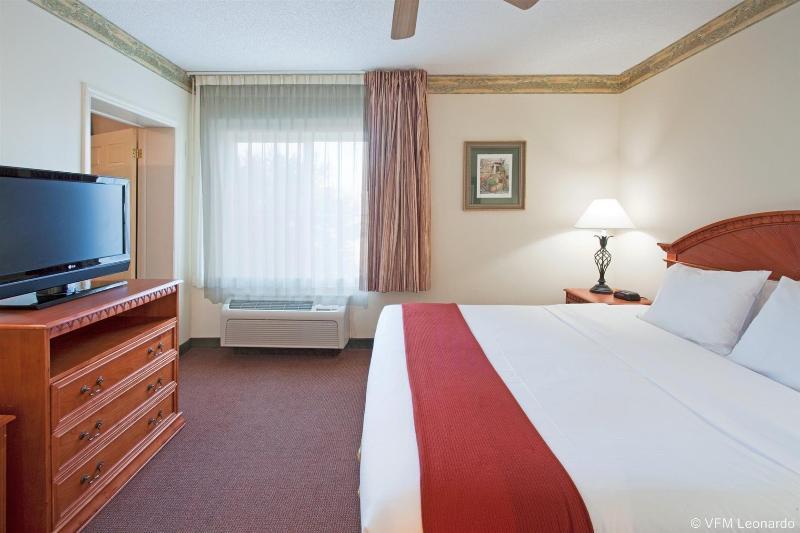 Holiday Inn Express Hotel & Suites Gainesville By Ihg Buitenkant foto
