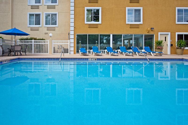 Holiday Inn Express Hotel & Suites Gainesville By Ihg Buitenkant foto