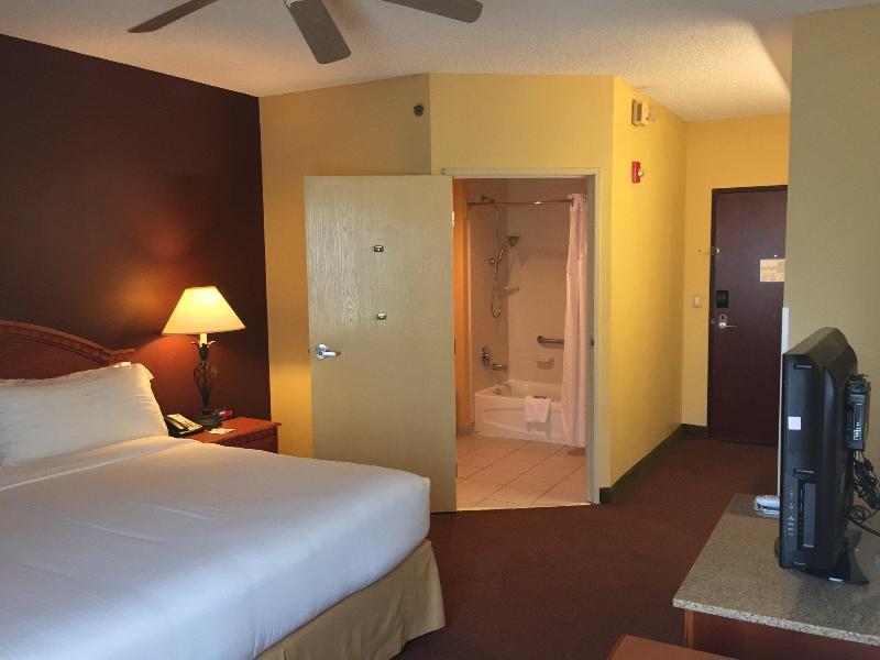 Holiday Inn Express Hotel & Suites Gainesville By Ihg Buitenkant foto